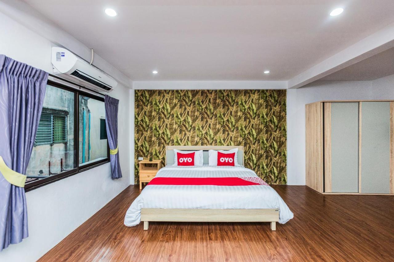 Oyo 435 Frame Residence Phuket Buitenkant foto